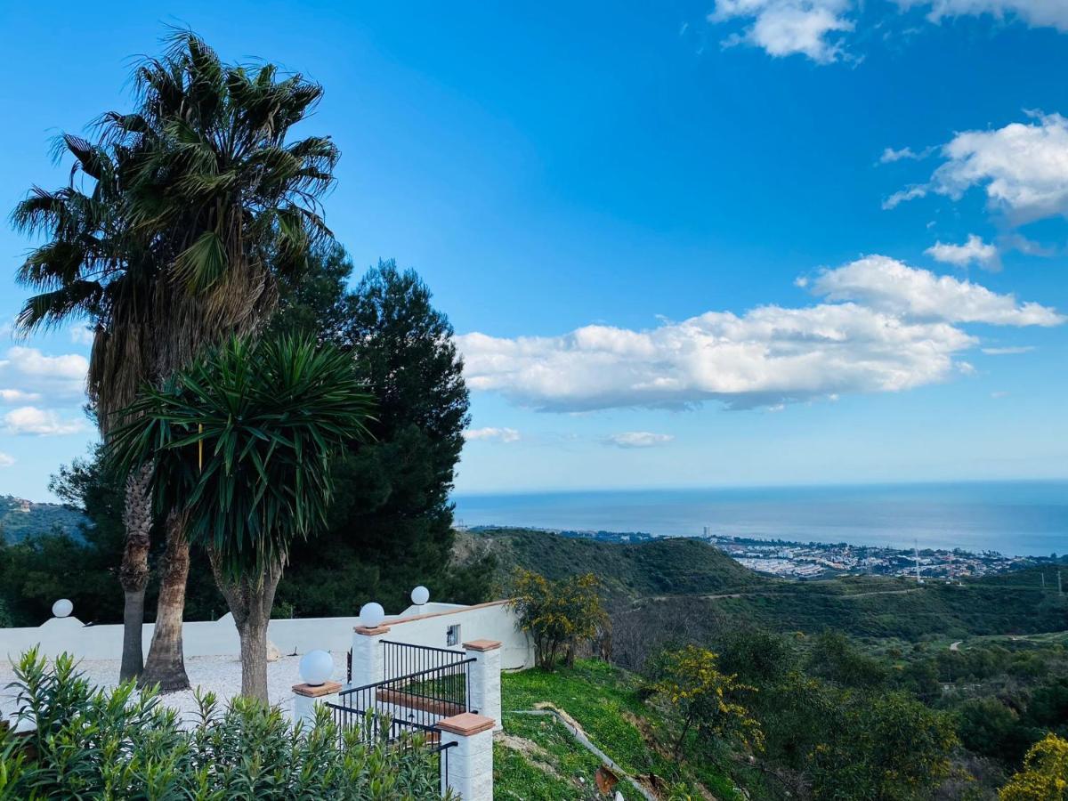 Bed and Breakfast Casa Capricornio Marbella Esterno foto